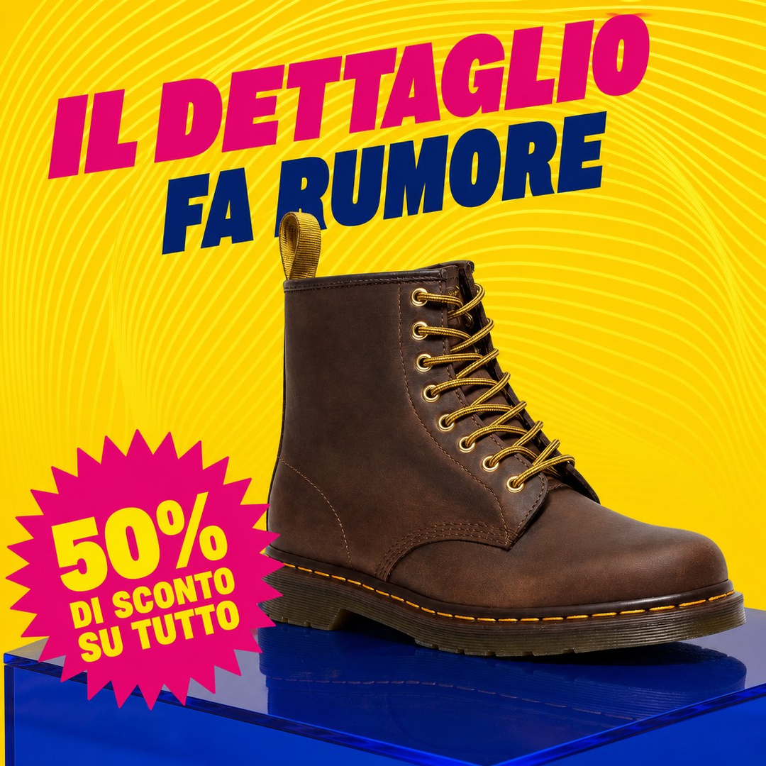 Stivale marrone alto stringato senza marchi visibili
